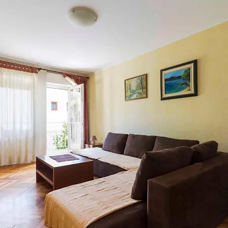 In Pula/istrien 11067 *